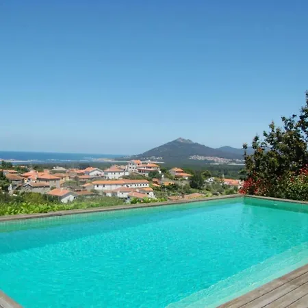 Villa Sleeps 7 Pool Wifi